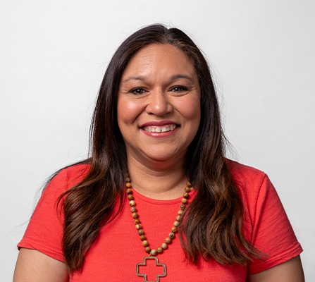 Sara Gomez - Connections Minister